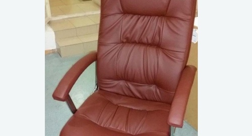 Обтяжка офисного кресла. Строитель